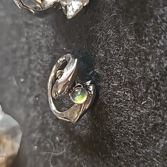 48 Dolphin Rings 26 - Picture 3 of 3